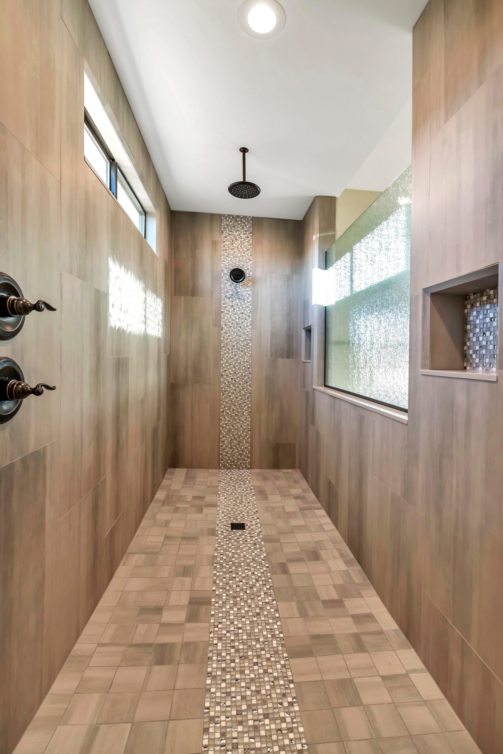 queen-creek-custom-home-shower-design